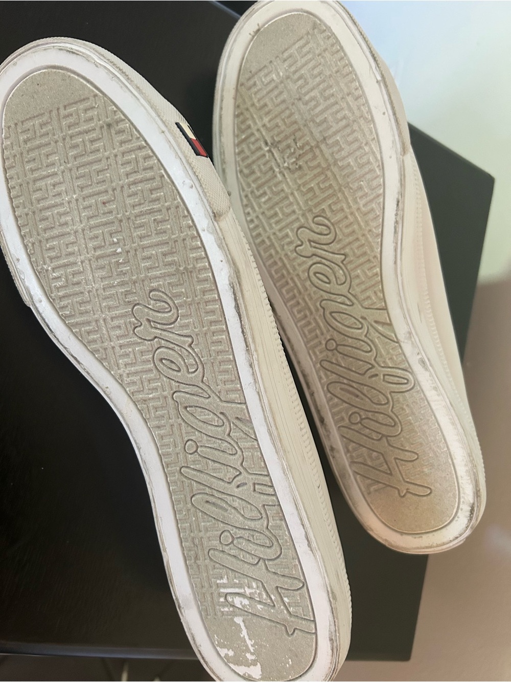 Tommy Hilfiger Women's Light Pink & Gold Accent Low-Top Sneakers - Picture 5 of 5